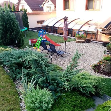 Brezno 2 Izbovy Apartman Sabi Esterno foto