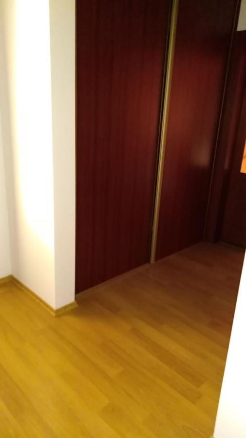 Brezno 2 Izbovy Apartman Sabi Esterno foto
