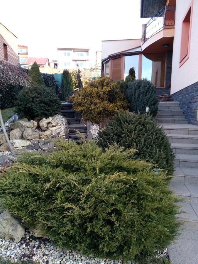 Brezno 2 Izbovy Apartman Sabi Esterno foto